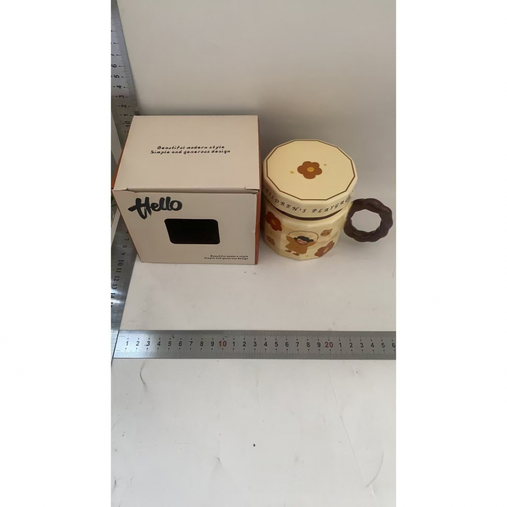 Cana din ceramica, cana pentru cafea, ceai, cana universala, unisex, cana cu capac, 9 x 8 x 8 cm, 400 ml, model fetita cu coarda, bej [3]