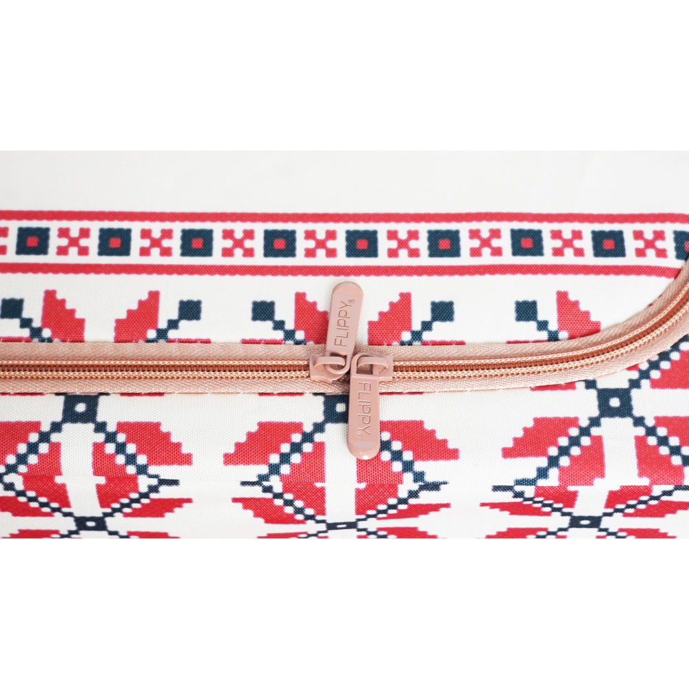 Cutie de depozitare pliabila,100 l din bumbac si in, 60x42x40 cm, fereastra frontala, 2 usi de acces cu fermoar bidirectional, cadru metalic, suport baza stabil din plastic, motiv traditional model 2 [4]