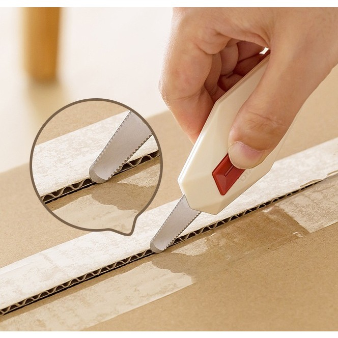 Cutter pentru cutii, varf rotunjit si zimtat, tip breloc, 6.5x3.5 cm, crem [6]