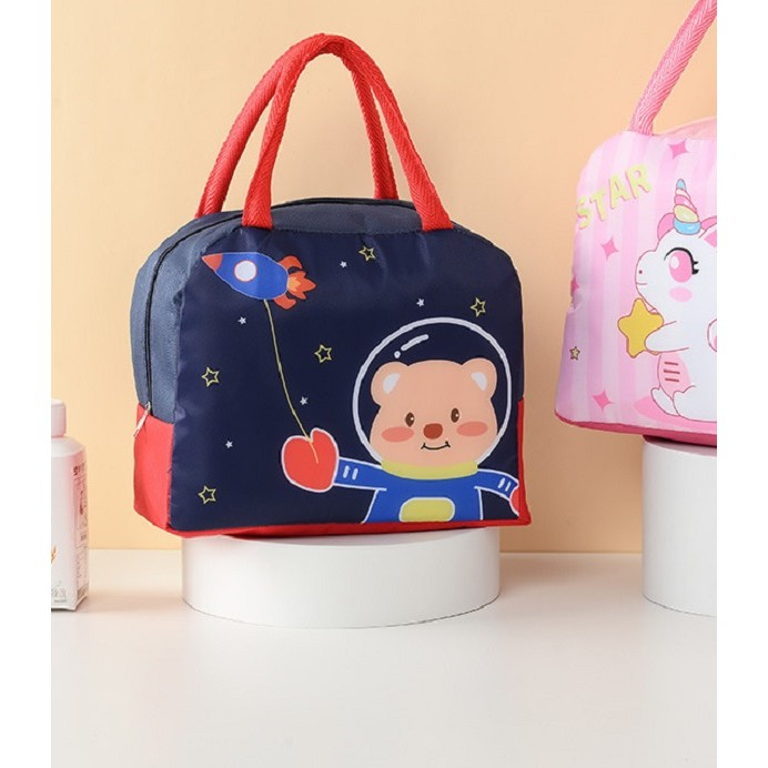 Geanta termoizolanta pentru copii, 23x13x19 cm, model imprimeu ursulet astronaut, din folie de aluminiu si panza oxford, albastru/rosu [3]