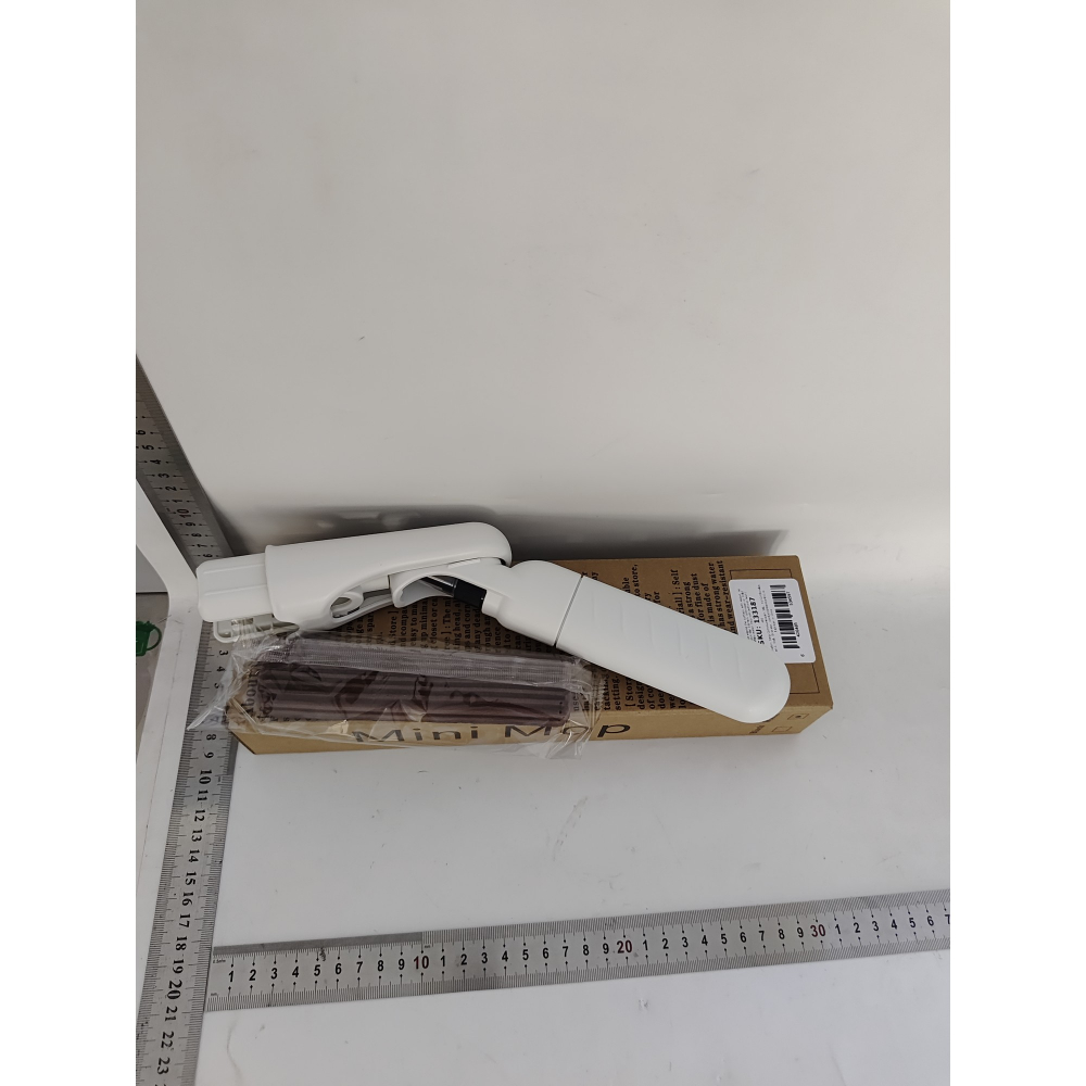 Mop plat cu pulverizare, recipient pentru solutie de suprafete, geamuri, interior auto, maner scurt, usor de utilizat, sistem de stoarcere, 15.5 x 15.5 x 12.5 cm, alb [2]