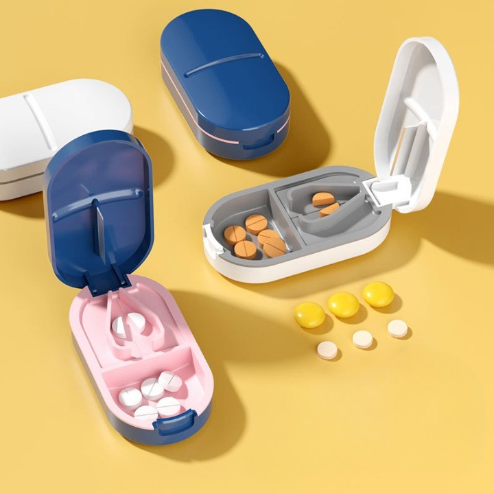 Organizator medicamente, dispozitiv taiere/sfaramare pastile, ideala pentru calatorii, portabila, perie pentru curatare, compartiment depozitare, 8.5x4.5x2.5 cm, albastru [7]