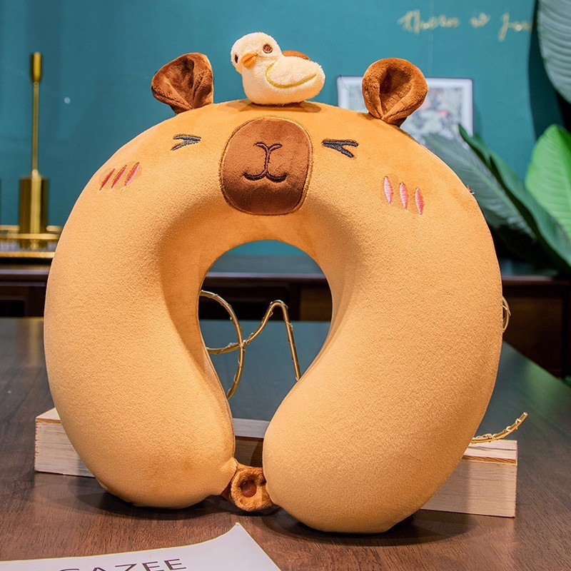 Perna de calatorie in forma de u, pentru gat si cap, umplutura din spuma cu memorie, 30x30 cm, model capybara, accesoriu de voiaj, birou, masina, sistem prindere capse, maro [7]