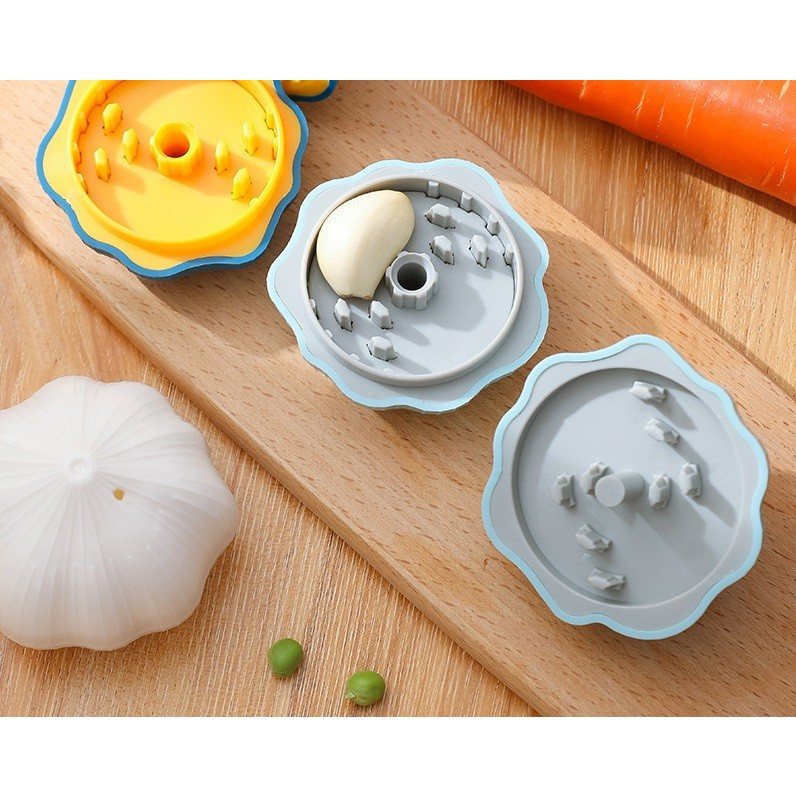 Presa manuala pentru usturoi, model usturoi, 7 x 7.5 cm, din plastic, albastru deschis [6]