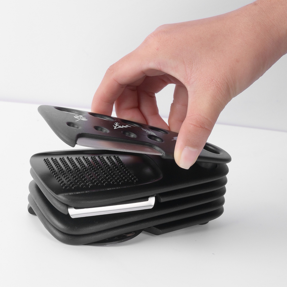 Set 6 in 1 mini ustensile bucatarie  taietor pizza, cutit, curatator, razatoare, desfacator, presa usturoi, manere din abs, lame ascutite din otel inoxidabil, 7.1 x 12.9 x 4.8 cm,  negru [14]