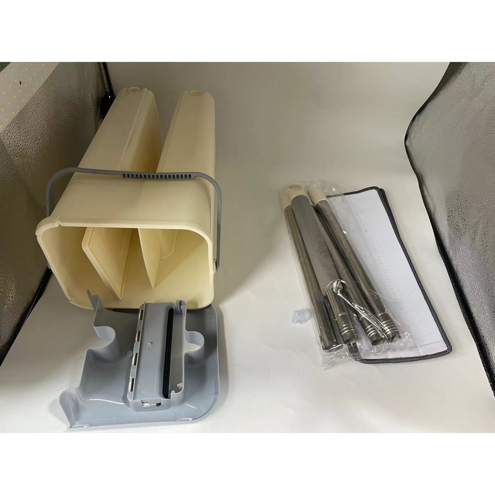 Set de curatenie mop si galeata, galeata 6 l, 2 rezerve microfibra incluse, design modern, pentru interior, material plastic, peri sintetici, plat, cu storcere, bej [9]