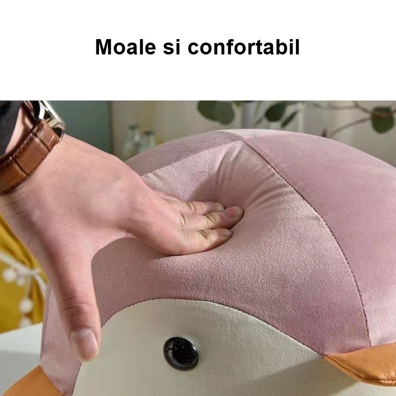 Taburet pentru copii, cadru din lemn masiv, 25 x 29 x 29 cm, perna de burete elastica si maner de transport, in forma de pinguin, roz [3]