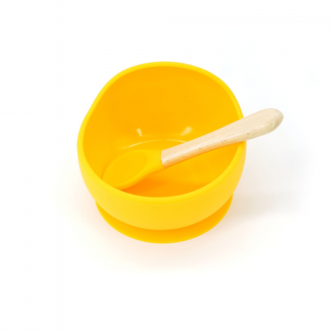 Set 2 piese diversificare bebelusi si copii din silicon  bol cu ventuza, lingurita din lemn si silicon, pentru gustari, fara alergeni, galben [1]