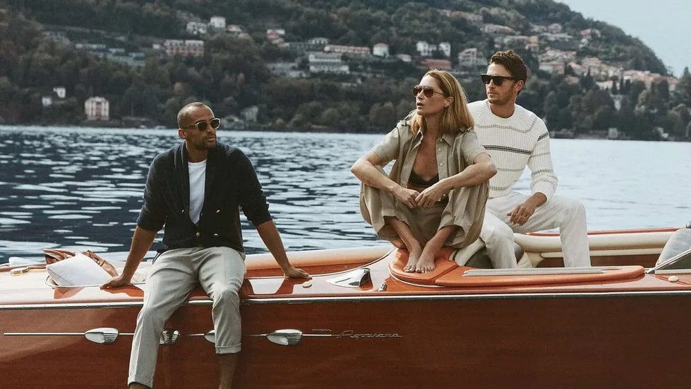 Quiet Luxury si Puterea Materialelor Reciclate: Eleganta Discreta pentru Consumatorii Constienti