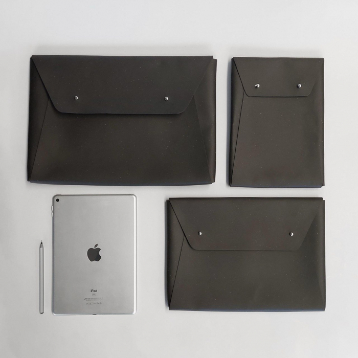 Husa plic Macbook 16'' din piele naturala reciclata, negru [14]