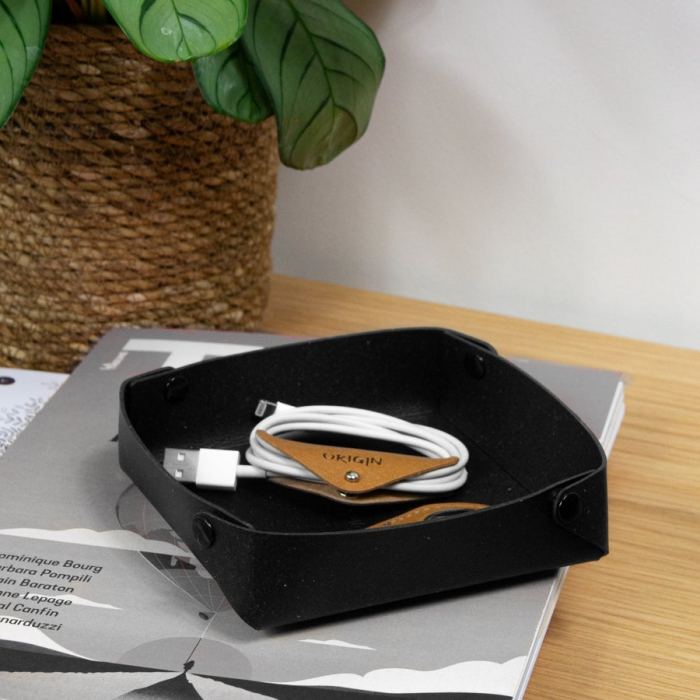 Organizator cabluri din piele naturala reciclata, orizontal, maro nature [6]