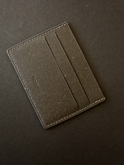 Port card multipocket minimalist, slim, negru, din piele naturala reciclata [3]
