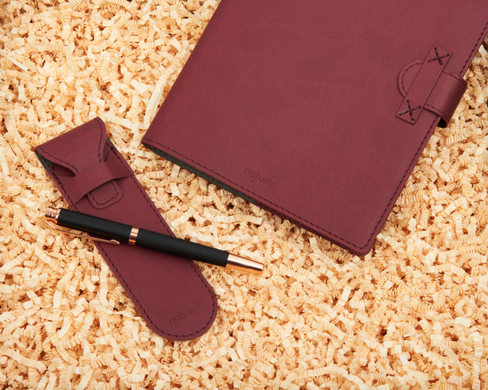 Set elegant magenta - agenda cu husa , toc asortat din PU Biogreen si pix [2]