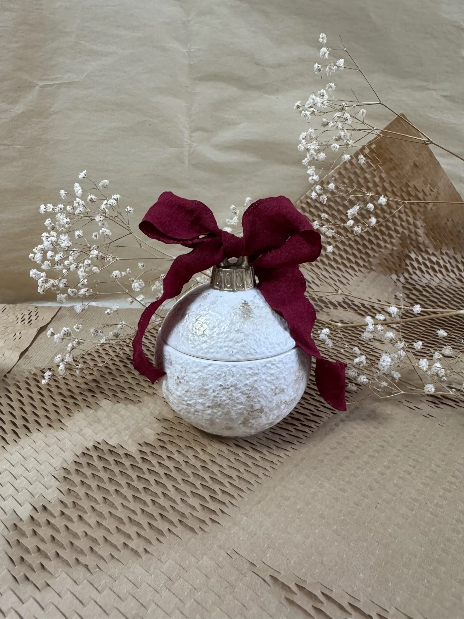 Lumanari Parfumate - Glob Perlă de Iarnă