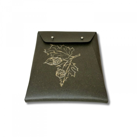 Cadouri Unicat - Husa plic iPad 9"-10" din piele naturala reciclata, negru, pictata
