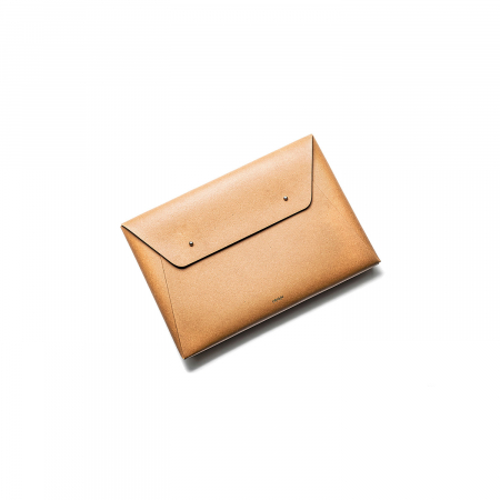 Husa plic Macbook 16'' din piele naturala reciclata, pictata manual [2]