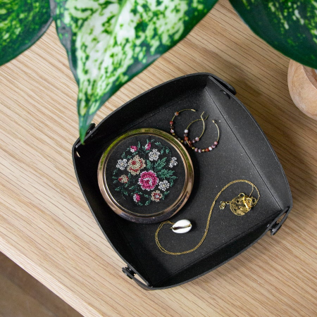 Compartiment depozitare din piele naturala reciclata, negru, marime M [0]