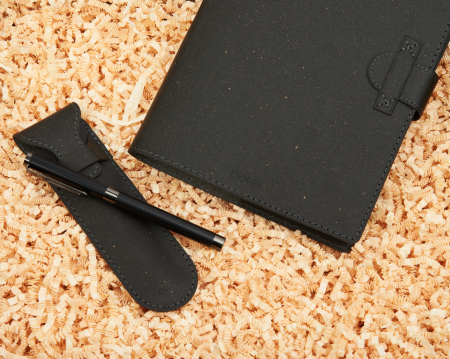 Set elegant negru - agenda cu husa , toc asortat din piele naturala reciclata si pix [1]