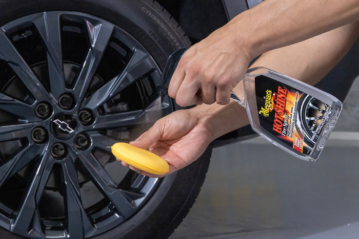 Meguiar’s Hot Shine™ Tire Spray – Dressing pentru Anvelope High Gloss (G12024, 710 ml / 24 oz) [5]
