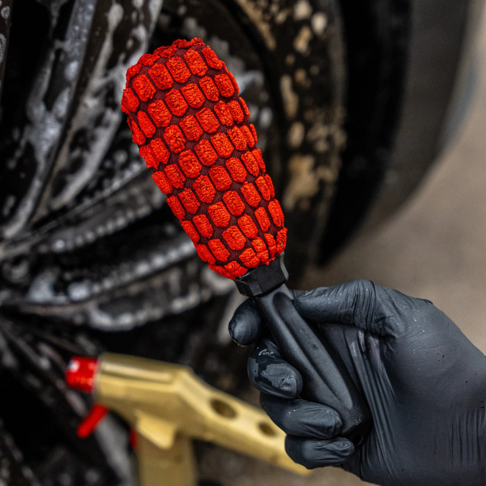 Soft99 Digloss Kamitore Sponge – Burete pentru curățarea jantelor [2]