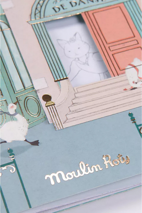 Carte de colorat cu abtibilduri, Mica scoala de dans, Moulin Roty [3]