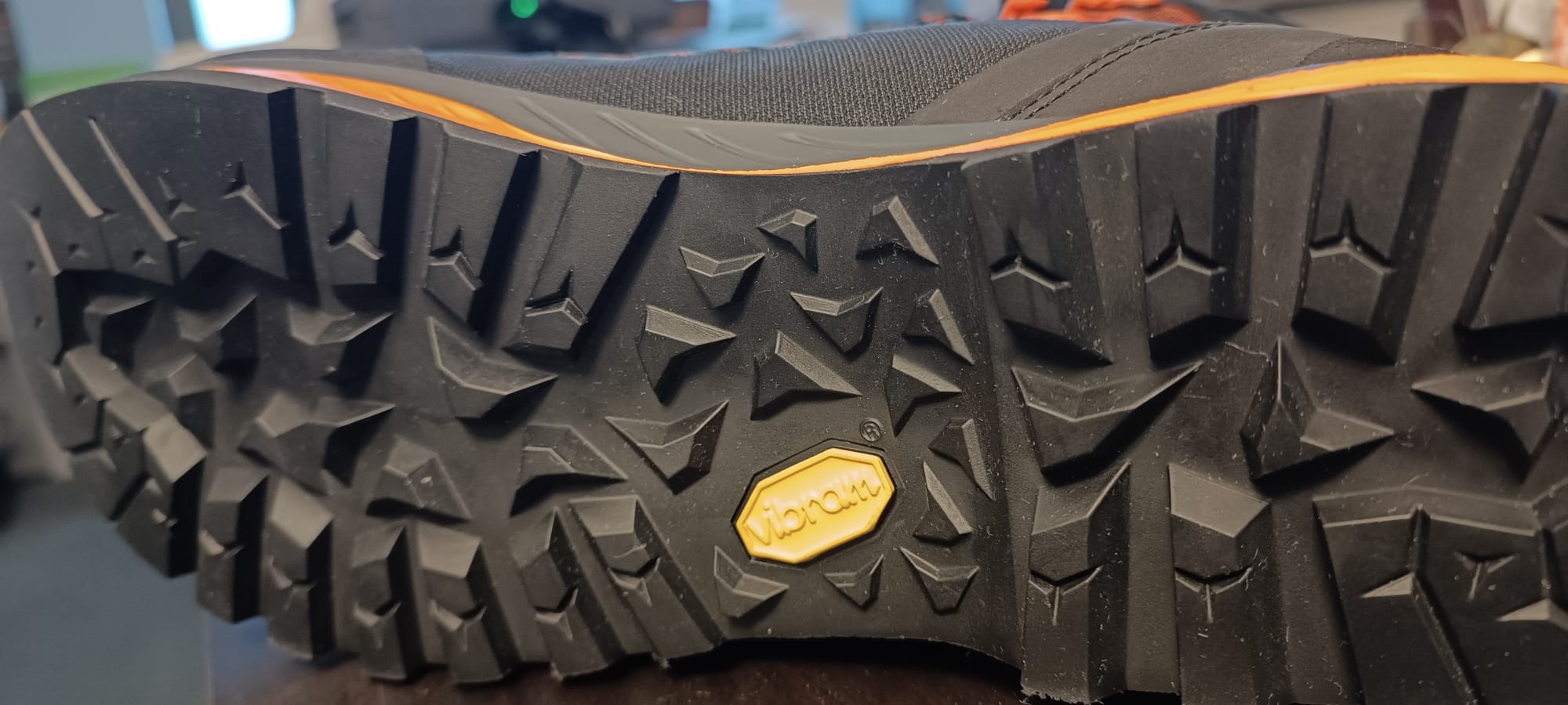Ce este Vibram: ghid complet despre talpa Vibram, tehnologii si avantaje