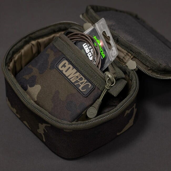Borseta Korda Compac 100 tackle pouch dark camo [1]