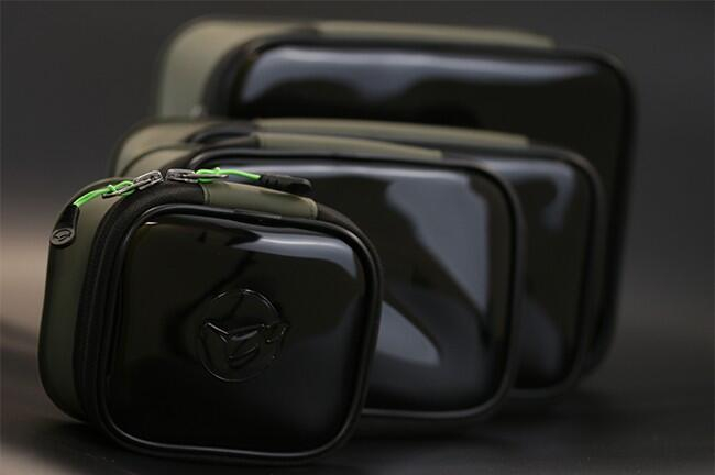 GEANTA SEMIRIGIDA PENTRU ACCESORII KORDA COMPAC 140 CAMO, 26X14X8 CM [1]