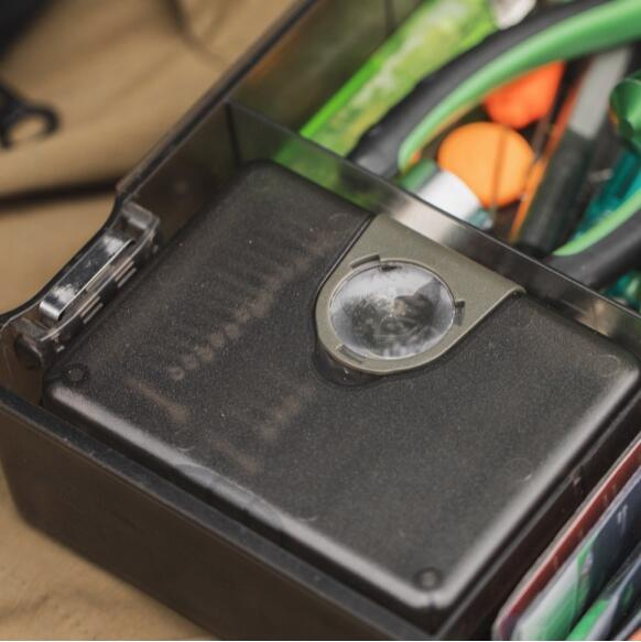 CUTIE PENTRU CARLIGE KORDA [4]