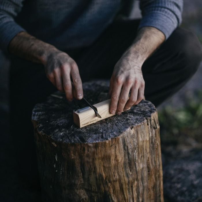 Dispozitiv de ascutit topoare si cutite Fiskars Norden [4]
