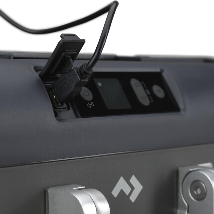 Frigider auto cu compresor si masina de gheata Dometic CFX5 55IM, 12/24/220V, 55 litri [4]