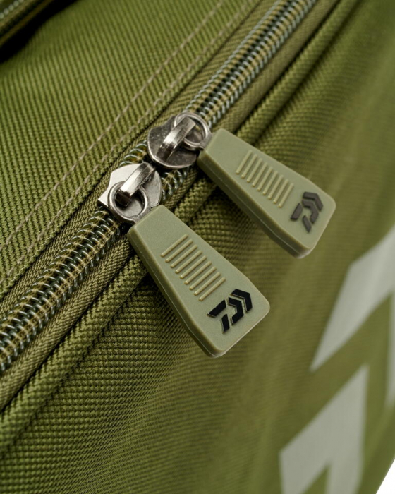 GEANTA DAIWA BLACK WIDOW COMPACT BWCTB 52X30X24CM [3]