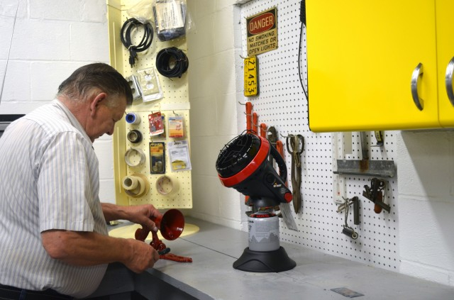 Incalzitor portabil Mr. Heater Little Buddy [3]