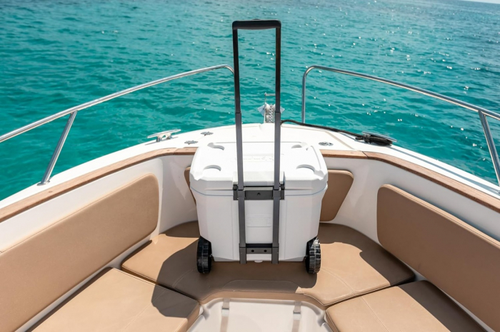 Lada frigorifica pasiva cu roti Coleman Xtreme Marine 47L [7]