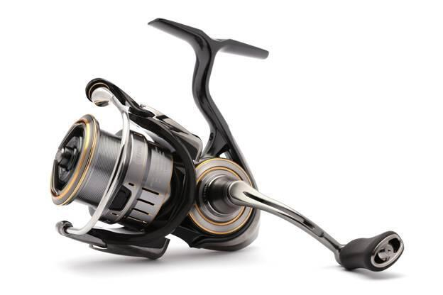 MULINETA DAIWA LUVIAS AIRITY FC LT 1000S-P 11RUL/200MX0,05MM/4,9:1 [1]