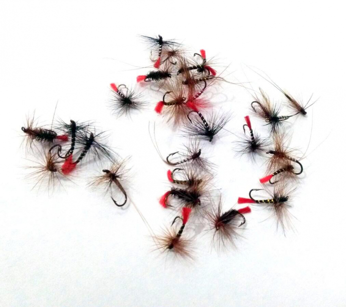 MUSCA ARTIF. PE CARLIG MUSTAD DIV.MARIMI 25BUC/PL [1]