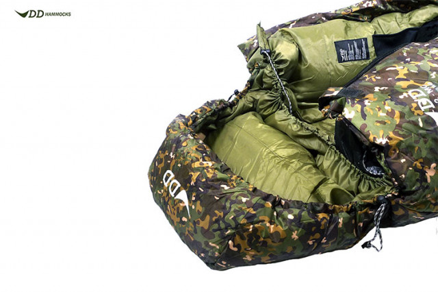 Sac de dormit DD Hammocks Jura 2 Camo [2]