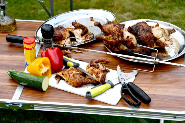 Set de cutite cu tocator si foarfeca Cattara [7]