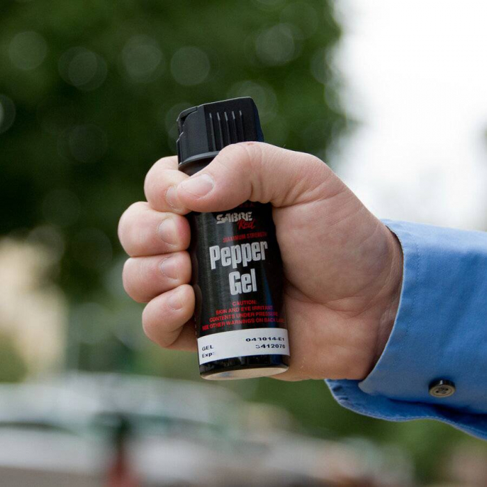 Spray autoaparare cu piper gel Sabre 50 g cu suport inclus [5]