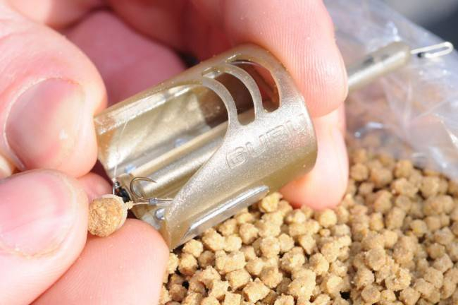 XX METHOD FEEDER GURU IN LINE PELLET 28G MAR.L [1]