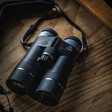 Binoclu Noblex NF 10X42 RF Black [1]