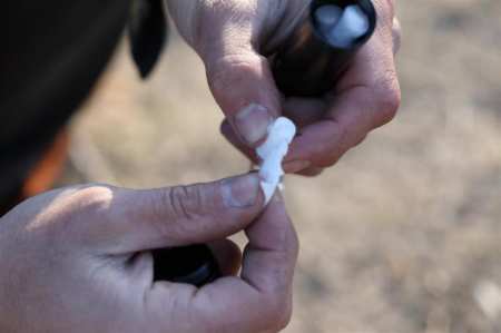 Capsula depozitare cu cremene si accesorii aprins foc Coghlans Flint Wheel [3]