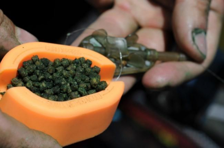 INCARCATOR NADA X-PRESS METHOD FEEDER M [1]