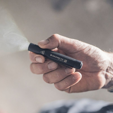 Lanterna Ledlenser P2R reincarcabila [1]