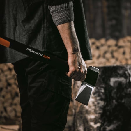 Topor pentru despicat Fiskars X25 [1]