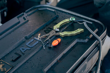 Valiza Jackall Tackle Container R, marime M, fara suporti lanseta [3]