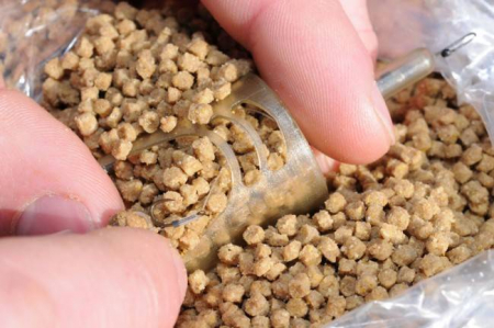 XX METHOD FEEDER GURU IN LINE PELLET 28G MAR.L [1]