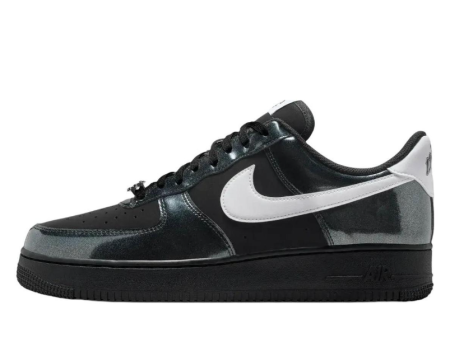 Incaltaminte barbati - Nike Air Force 1 07 LV8