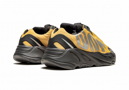 Adidas Yeezy 700 MNVM [1]