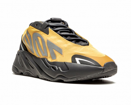 Adidas Yeezy 700 MNVM [2]